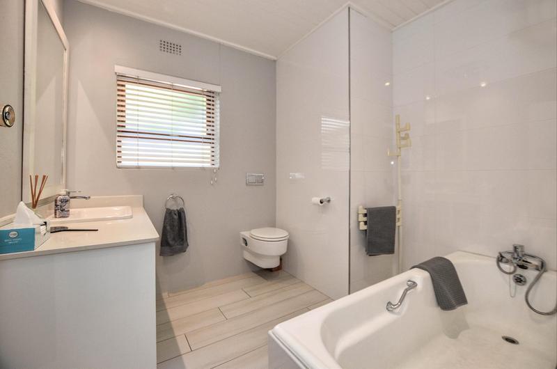 6 Bedroom Property for Sale in Welgemoed Western Cape